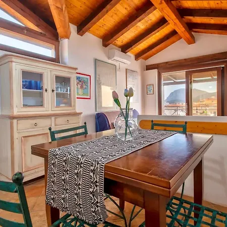 Isa - 4 Beds In Just 150 Mt From The Sea Golfo Aranci