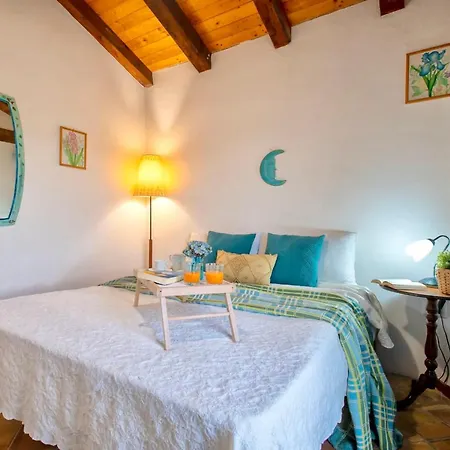 Isa - 4 Beds In Just 150 Mt From The Sea * גולפו אראנצ'י